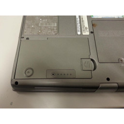 Замена батареи Dell Latitude D600