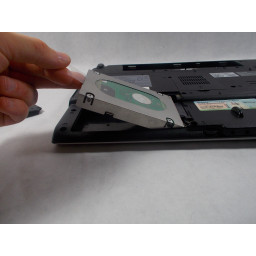 Замена жесткого диска Toshiba Dynabook AX 53D